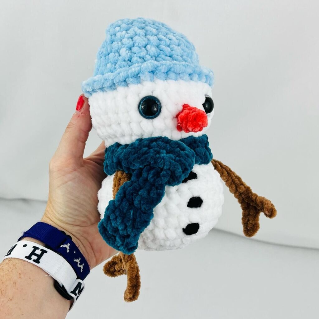 Knitting Snowman Amigurumi Free Pattern 9