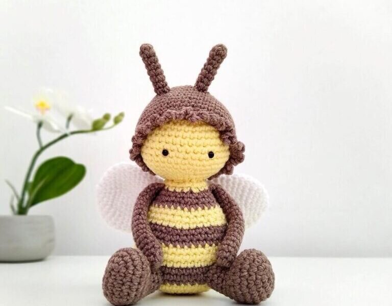 Knitting Toy Amigurumi Bee Pattern