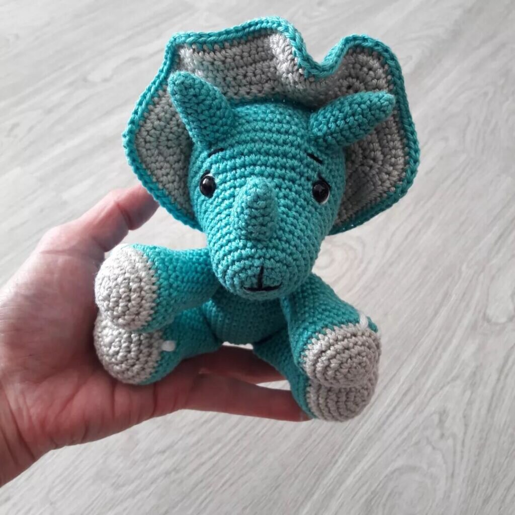 Knitting Toy Amigurumi Dinosaur Free Pattern 7