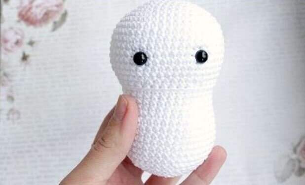 Knitting Toy Amigurumi Ghost Free Pattern 6