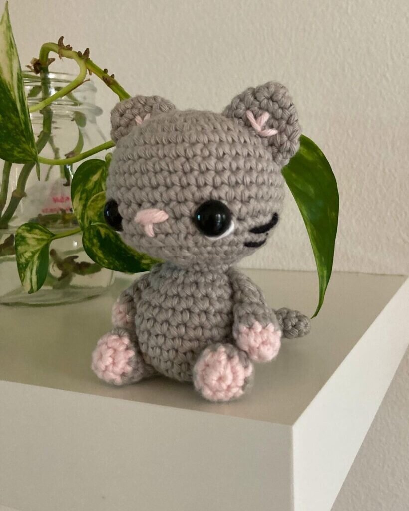 Knitting Toy Amigurumi Knitten Free Pattern 1