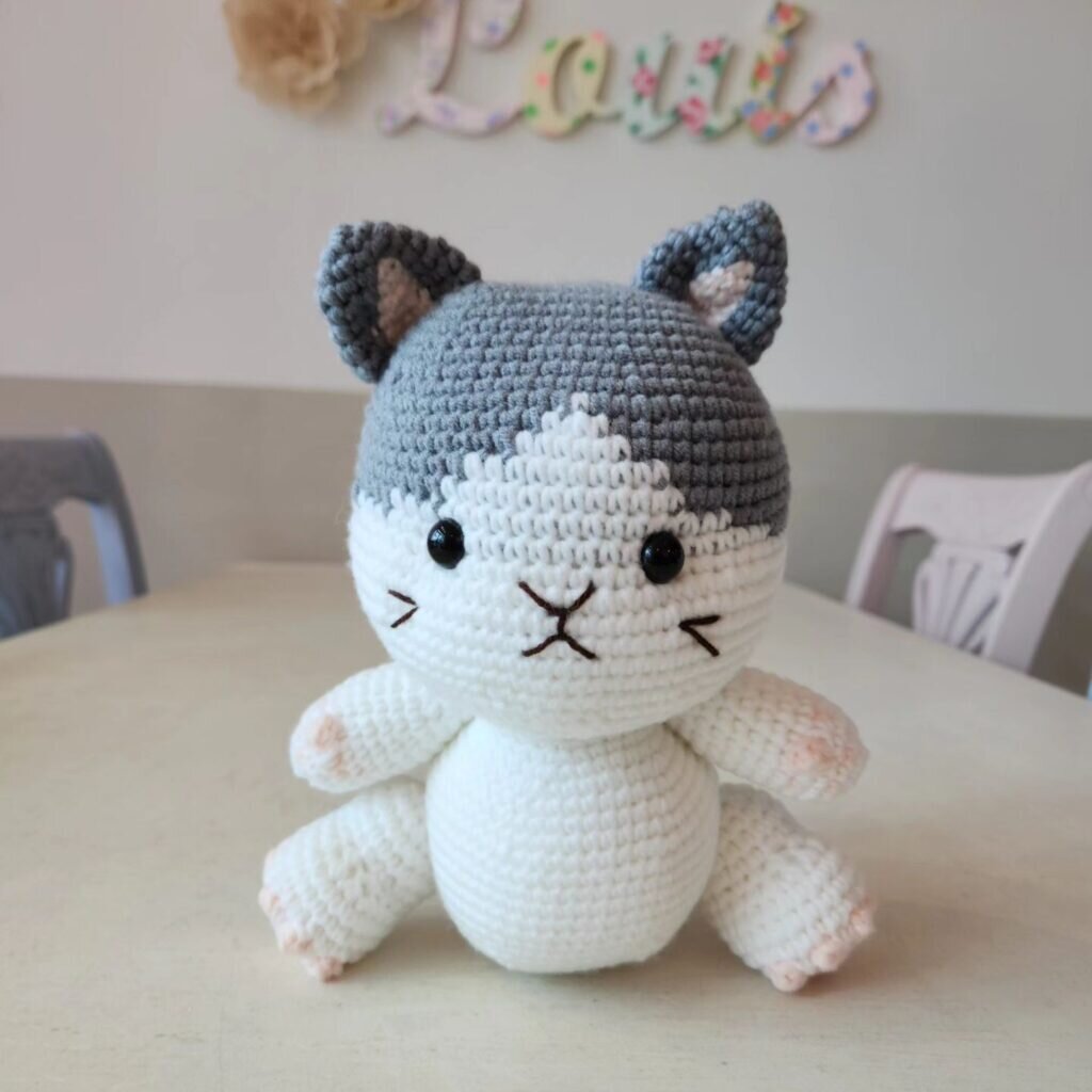 Knitting Toy Amigurumi Knitten Free Pattern 4