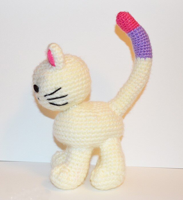 Knitting Toy Cat Amigurumi Pattern 1