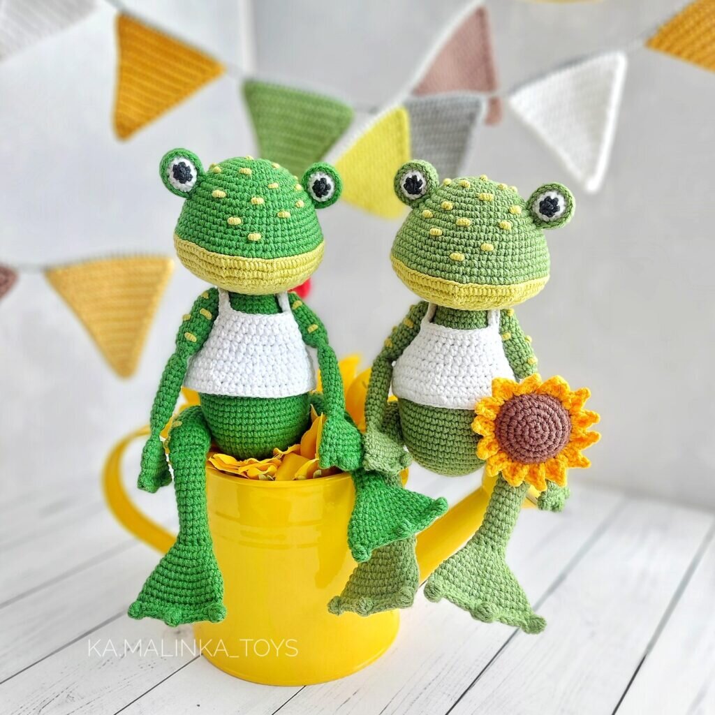 Knitting Toy Frog Amigurumi Free Pattern 2