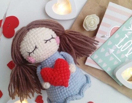 Knitting Valentine Doll Amigurumi Free Pattern