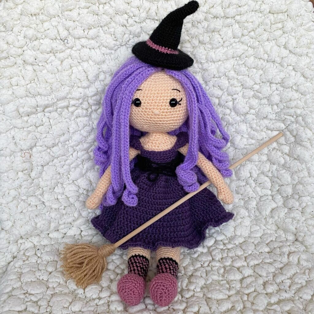 Knitting Witch Doll Amigurumi Free Pattern 6