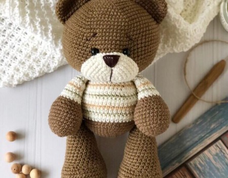 Making a Knitted Teddy Bear