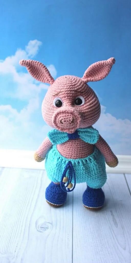 Making Knitted Amigurumi Pig 6