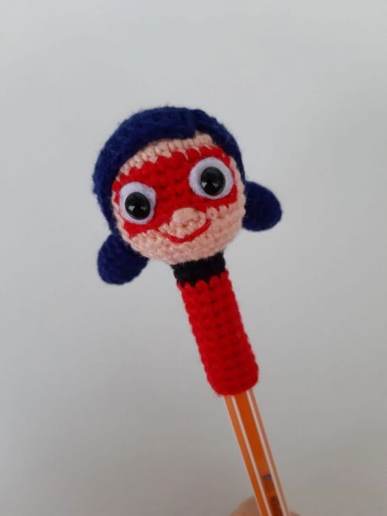 Pencil Shaped Knitted Amigurumi Doll Pattern 6