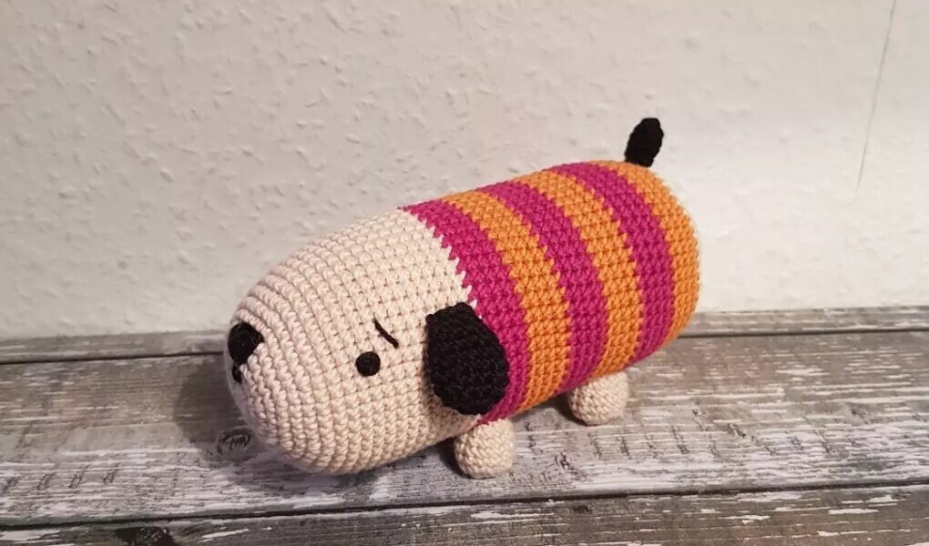 Shelf Sausage Dog Amigurumi Free Pattern