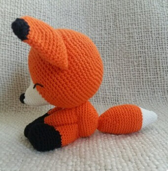 Small Toy Fox Amigurumi Free Pattern 2