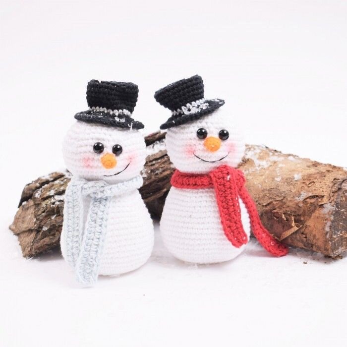 Snowman Keychain Amigurumi Free Pattern 2