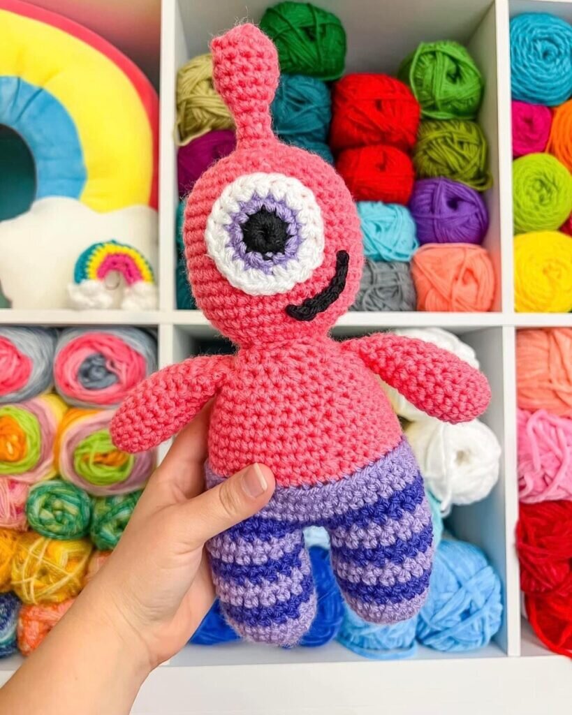 Toy Amigurumi Alien Free Pattern 4