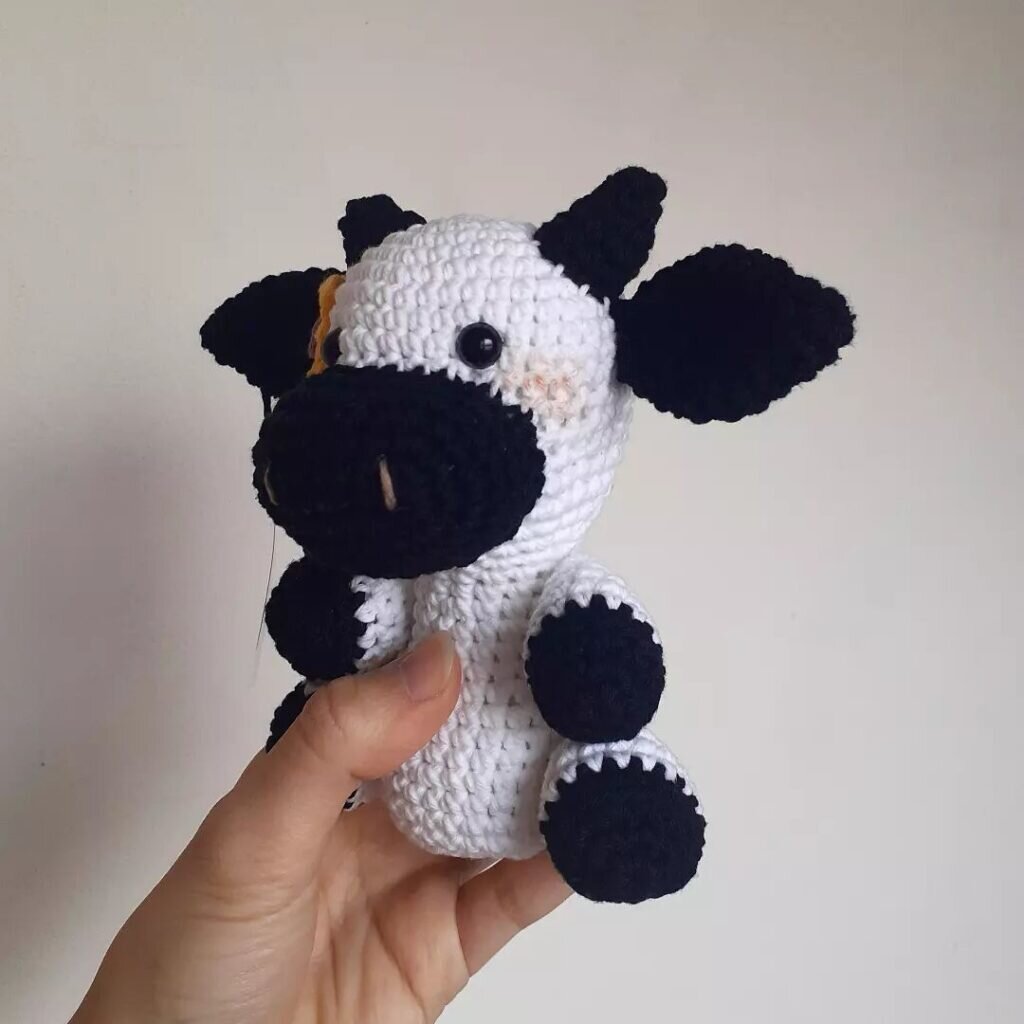 Toy Cow Amigurumi Free Pattern 1