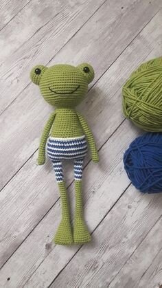 Toy Frog Amigurumi Free Pattern 2