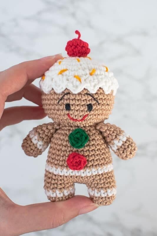 Toy Gingerbread man Amigurumi Free Pattern 4