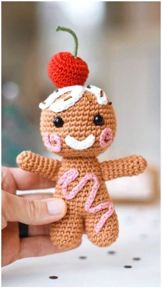 Toy Gingerbread man Amigurumi Free Pattern 5