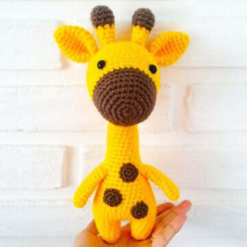 Toy Giraffe Amigurumi Free Pattern