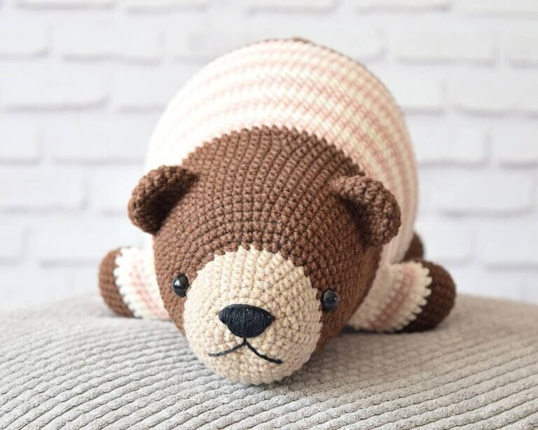 Toy Lying Bear Amigurumi Free Pattern 1