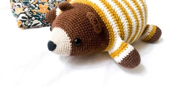 Toy Lying Bear Amigurumi Free Pattern 7