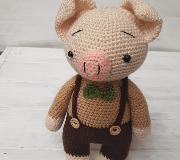 Toy Piglet Amigurumi Free Pattern 1