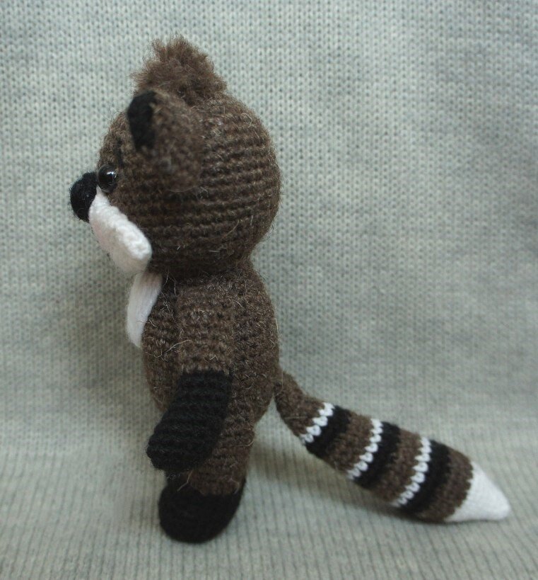 Toy Raccoon Amigurumi Free Pattern 2