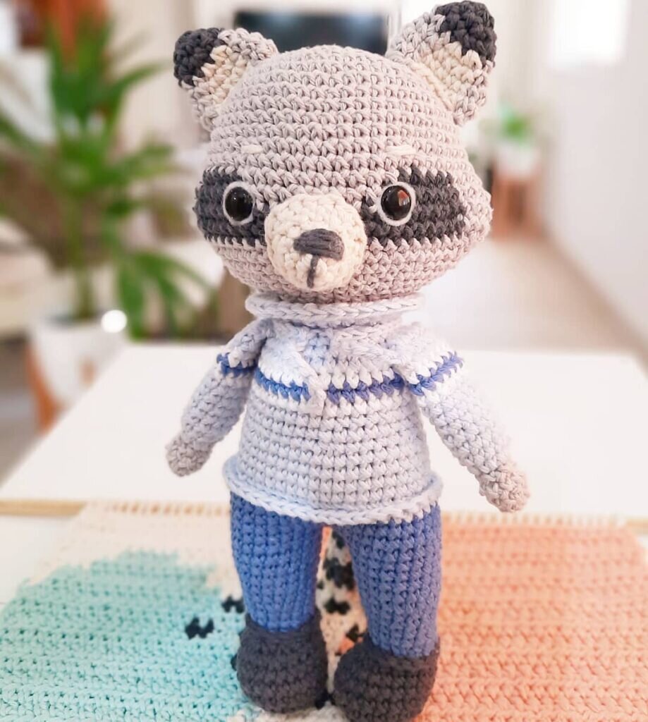 Toy Raccoon Amigurumi Free Pattern 7