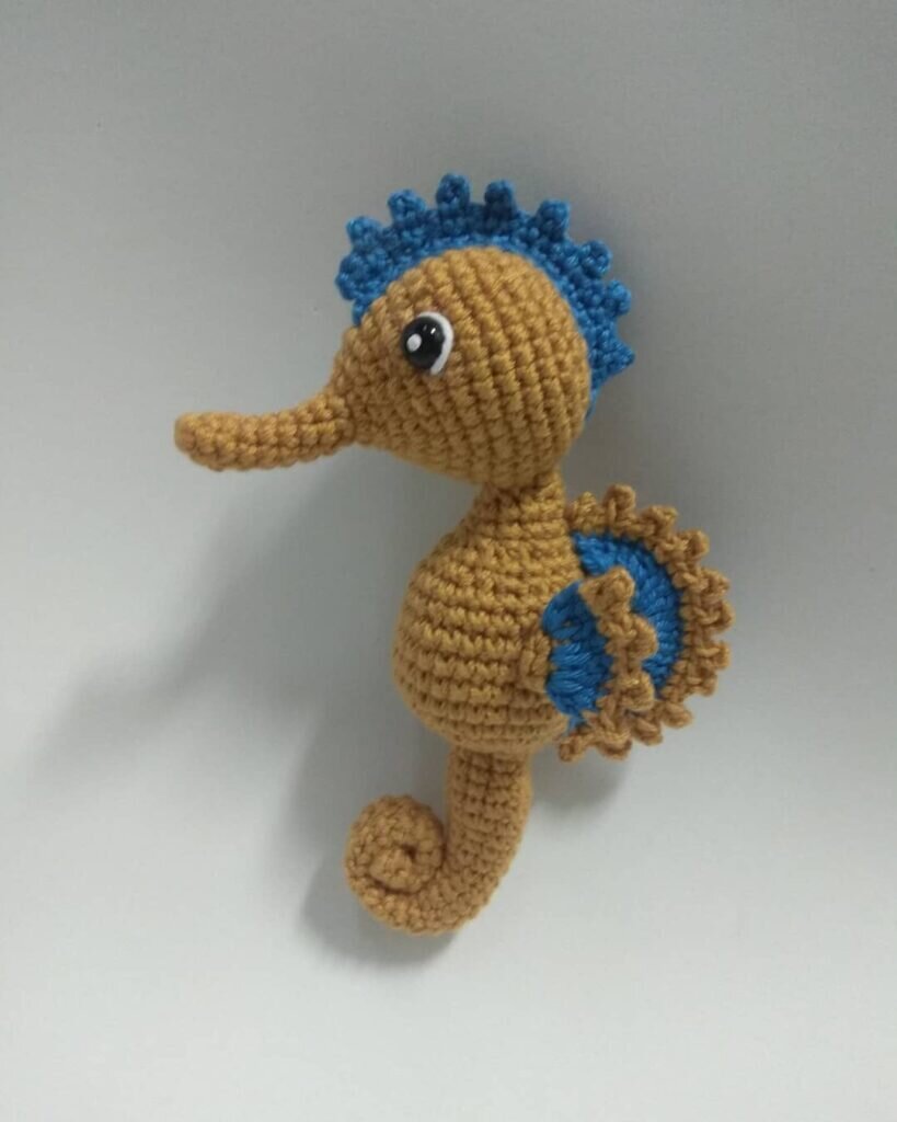 Toy Seahorse Amigurumi Free Pattern 1