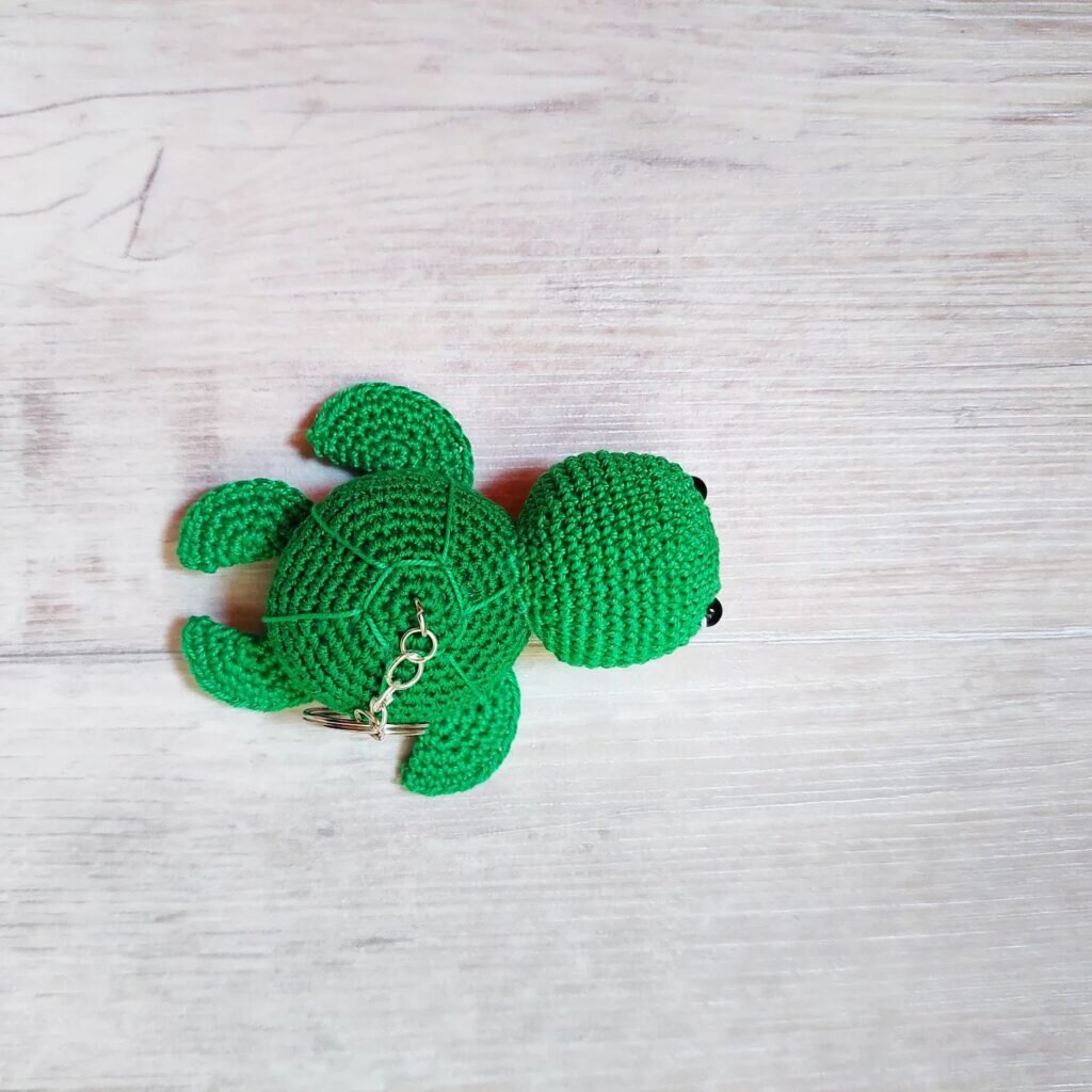 Turtle Keycahin Amigurumi Free Pattern 5