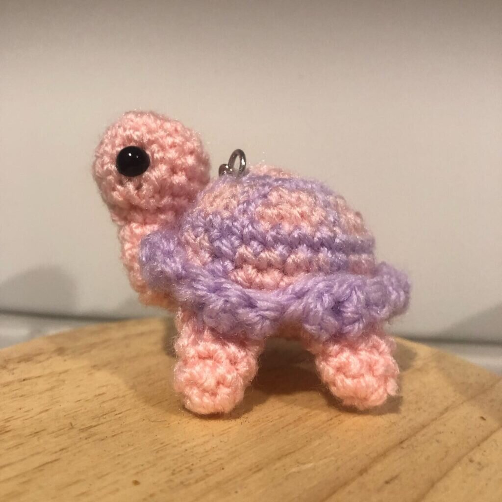 Turtle Keycahin Amigurumi Free Pattern 6