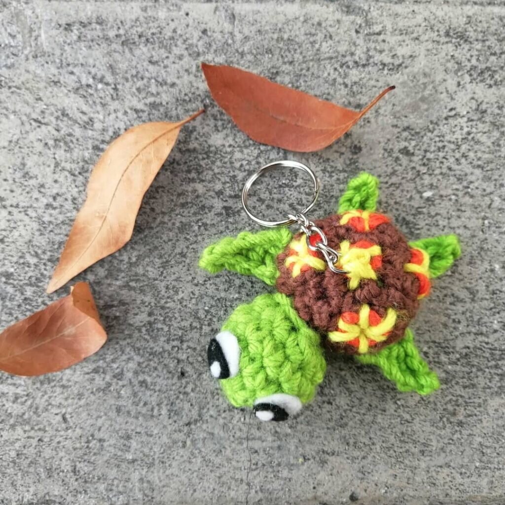 Turtle Keycahin Amigurumi Free Pattern 8